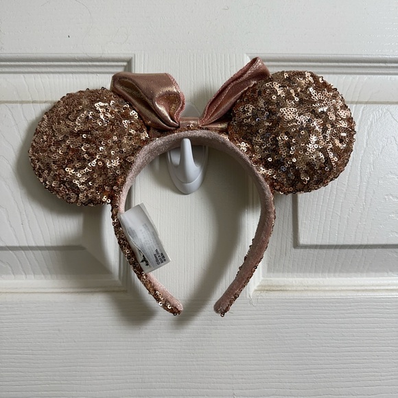 Disneyland rose gold Minnie Mouse ears - Picture 2 of 3